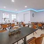 فندق Boutique-hotel Kronenstuben - Unschlagbare Zentrumsnaehe Direkt Am Marstall & Marktplatz - Schloss In 3 Min - Fruehstueck - Langzeitmiete لودفيغسبرغ