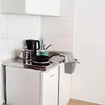 Boutique-hotel Kronenstuben - Unschlagbare Zentrumsnaehe Direkt Am Marstall & Marktplatz - Schloss In 3 Min - Fruehstueck - Langzeitmiete 3* لودفيغسبرغ