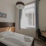 فندق Boutique-hotel Kronenstuben - Unschlagbare Zentrumsnaehe Direkt Am Marstall & Marktplatz - Schloss In 3 Min - Fruehstueck - Langzeitmiete لودفيغسبرغ