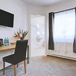 فندق Boutique-hotel Kronenstuben - Unschlagbare Zentrumsnaehe Direkt Am Marstall & Marktplatz - Schloss In 3 Min - Fruehstueck - Langzeitmiete