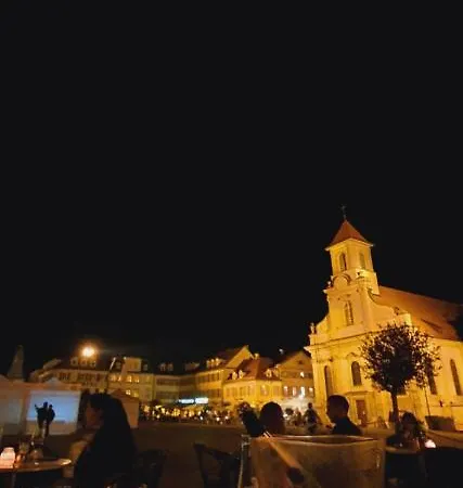 Boutique-hotel Kronenstuben - Unschlagbare Zentrumsnaehe Direkt Am Marstall & Marktplatz - Schloss In 3 Min - Fruehstueck - Langzeitmiete מלון לודוויגסבורג
