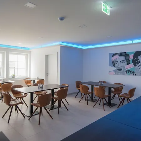 Boutique-hotel Kronenstuben - Unschlagbare Zentrumsnaehe Direkt Am Marstall & Marktplatz - Schloss In 3 Min - Fruehstueck - Langzeitmiete