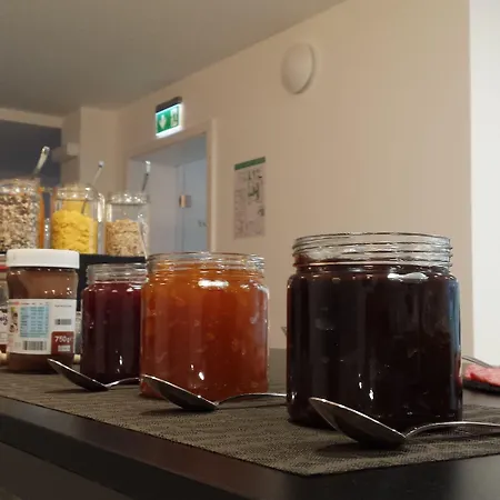 Boutique-hotel Kronenstuben - Unschlagbare Zentrumsnaehe Direkt Am Marstall & Marktplatz - Schloss In 3 Min - Fruehstueck - Langzeitmiete