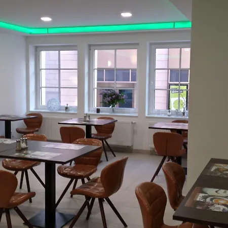 Ξενοδοχείο Boutique-hotel Kronenstuben - Unschlagbare Zentrumsnaehe Direkt Am Marstall & Marktplatz - Schloss In 3 Min - Fruehstueck - Langzeitmiete 3*