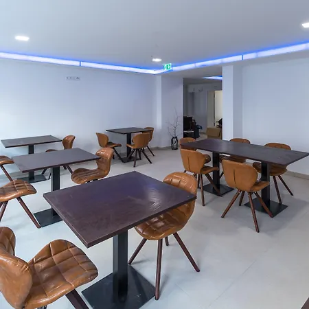 Ξενοδοχείο Boutique-hotel Kronenstuben - Unschlagbare Zentrumsnaehe Direkt Am Marstall & Marktplatz - Schloss In 3 Min - Fruehstueck - Langzeitmiete 3*