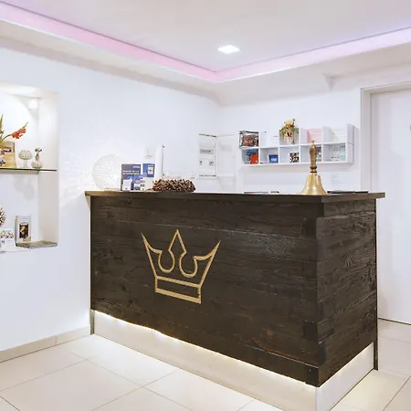 Boutique-hotel Kronenstuben - Unschlagbare Zentrumsnaehe Direkt Am Marstall & Marktplatz - Schloss In 3 Min - Fruehstueck - Langzeitmiete Ξενοδοχείο