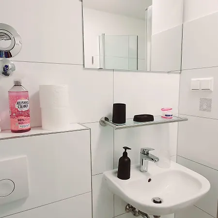 מלון Boutique-hotel Kronenstuben - Unschlagbare Zentrumsnaehe Direkt Am Marstall & Marktplatz - Schloss In 3 Min - Fruehstueck - Langzeitmiete