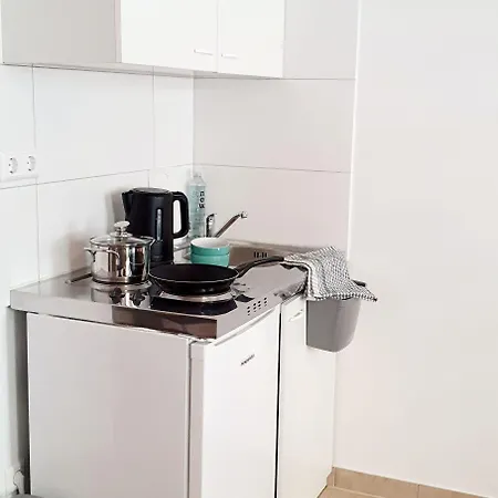 Boutique-hotel Kronenstuben - Unschlagbare Zentrumsnaehe Direkt Am Marstall & Marktplatz - Schloss In 3 Min - Fruehstueck - Langzeitmiete 3* לודוויגסבורג