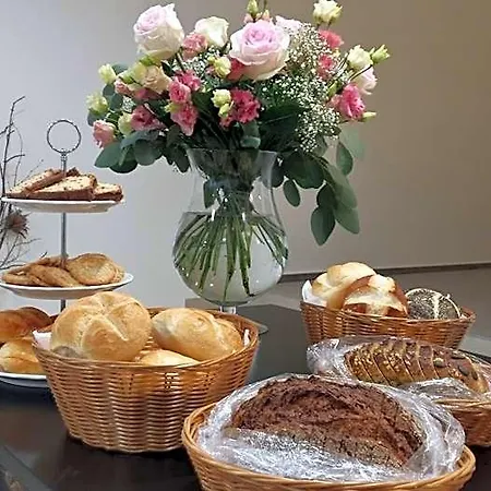 Hotell Boutique-hotel Kronenstuben - Unschlagbare Zentrumsnaehe Direkt Am Marstall & Marktplatz - Schloss In 3 Min - Fruehstueck - Langzeitmiete