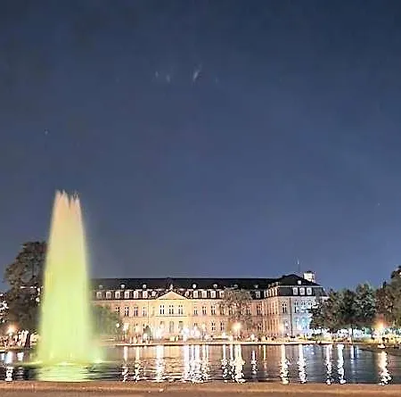 מלון Boutique-hotel Kronenstuben - Unschlagbare Zentrumsnaehe Direkt Am Marstall & Marktplatz - Schloss In 3 Min - Fruehstueck - Langzeitmiete