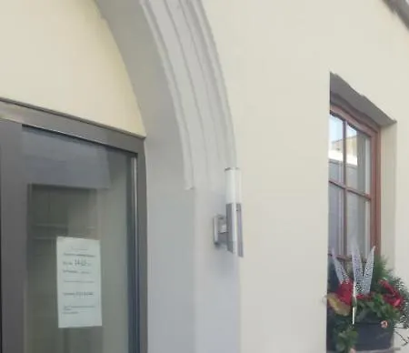 Hotel Boutique-hotel Kronenstuben - Unschlagbare Zentrumsnaehe Direkt Am Marstall & Marktplatz - Schloss In 3 Min - Fruehstueck - Langzeitmiete